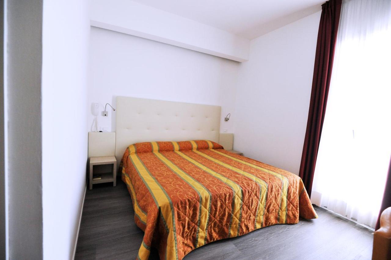 Hotel Marzia Holiday Queen 카오를레 외부 사진