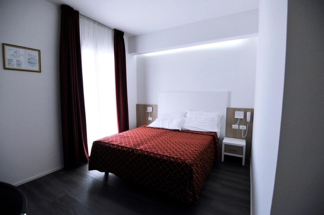 Hotel Marzia Holiday Queen 카오를레 외부 사진