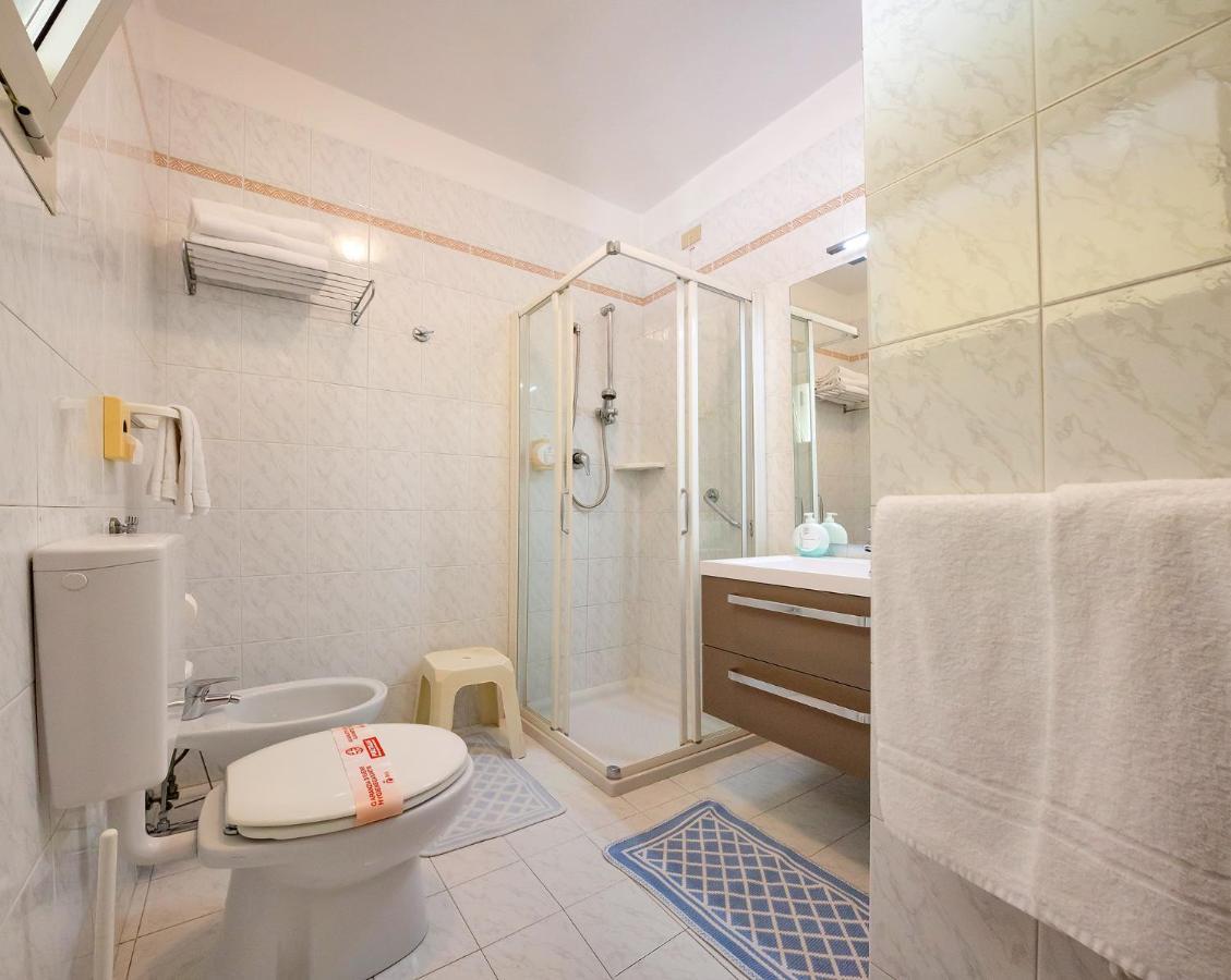 Hotel Marzia Holiday Queen 카오를레 외부 사진
